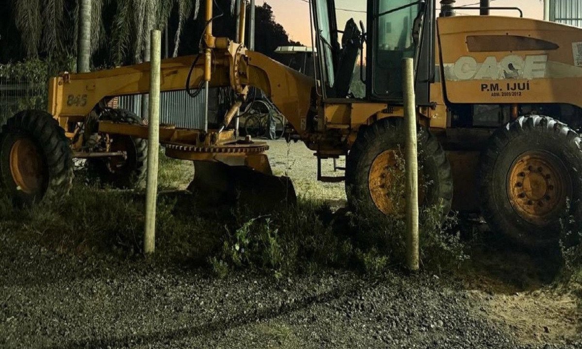 Várias máquinas usadas na extração ilegal de minério de ferro já foram apreendidas pela PF -  (crédito: PF)