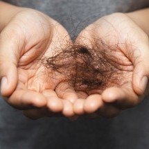 Queda de cabelo: quando é normal ou em que momento buscar ajuda - rattanakun