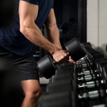 Hipertrofia: o segredo pode estar na pausa, não na repetição - FreePik