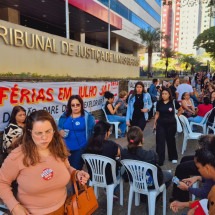Professores aceitam proposta da PBH e encerram greve - Jair Amaral/Em/D.A Press