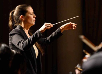 A argentina Maria Clara Marco Fernández estreia como regente do Coral Lírico de Minas Gerais -  (crédito: Felipe Elgueta/divulgação)