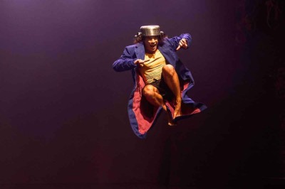 "Ziraldo, o mineiro maluquinho", espetáculo do Grupo Tápias, tem dança, música e teatro
 -  (crédito: Carol Pires/divulgação)