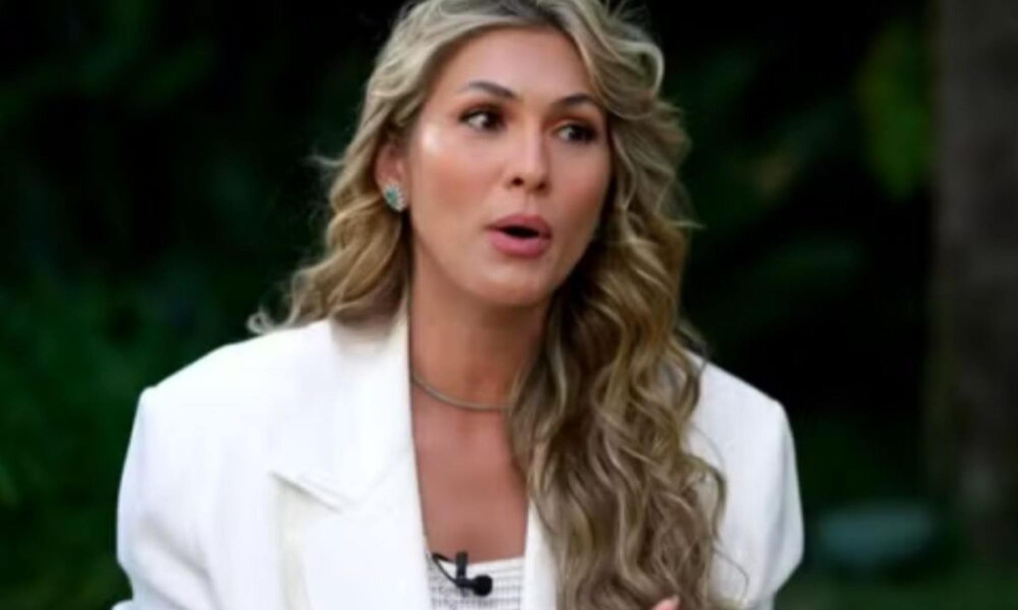 Lívia Andrade desmente perfil falso que divulga conteúdo adulto em seu nome - Tupi - Pablo Oliveira