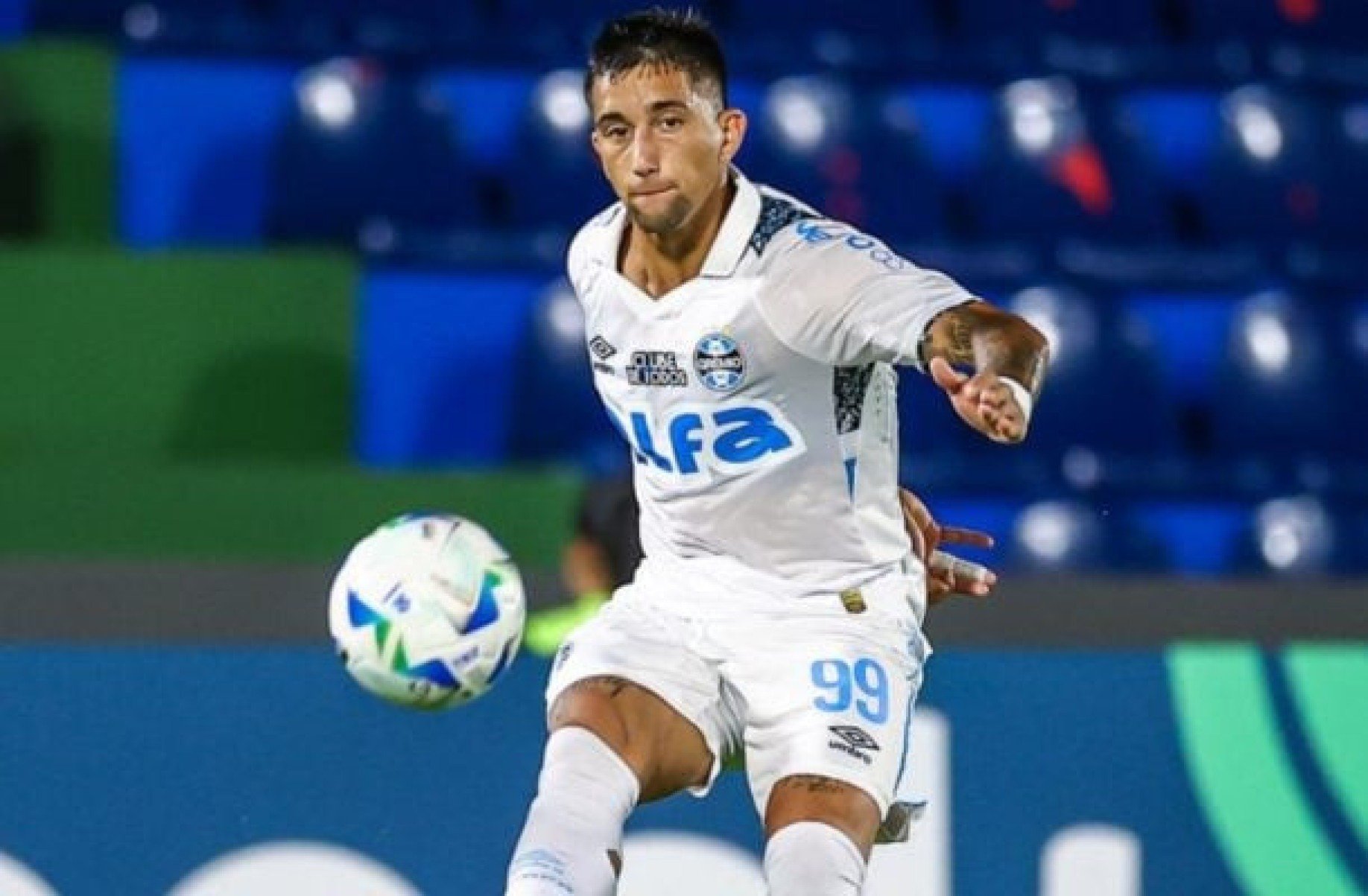 Cristian Olivera se torna desfalque em intertemporada do Grêmio