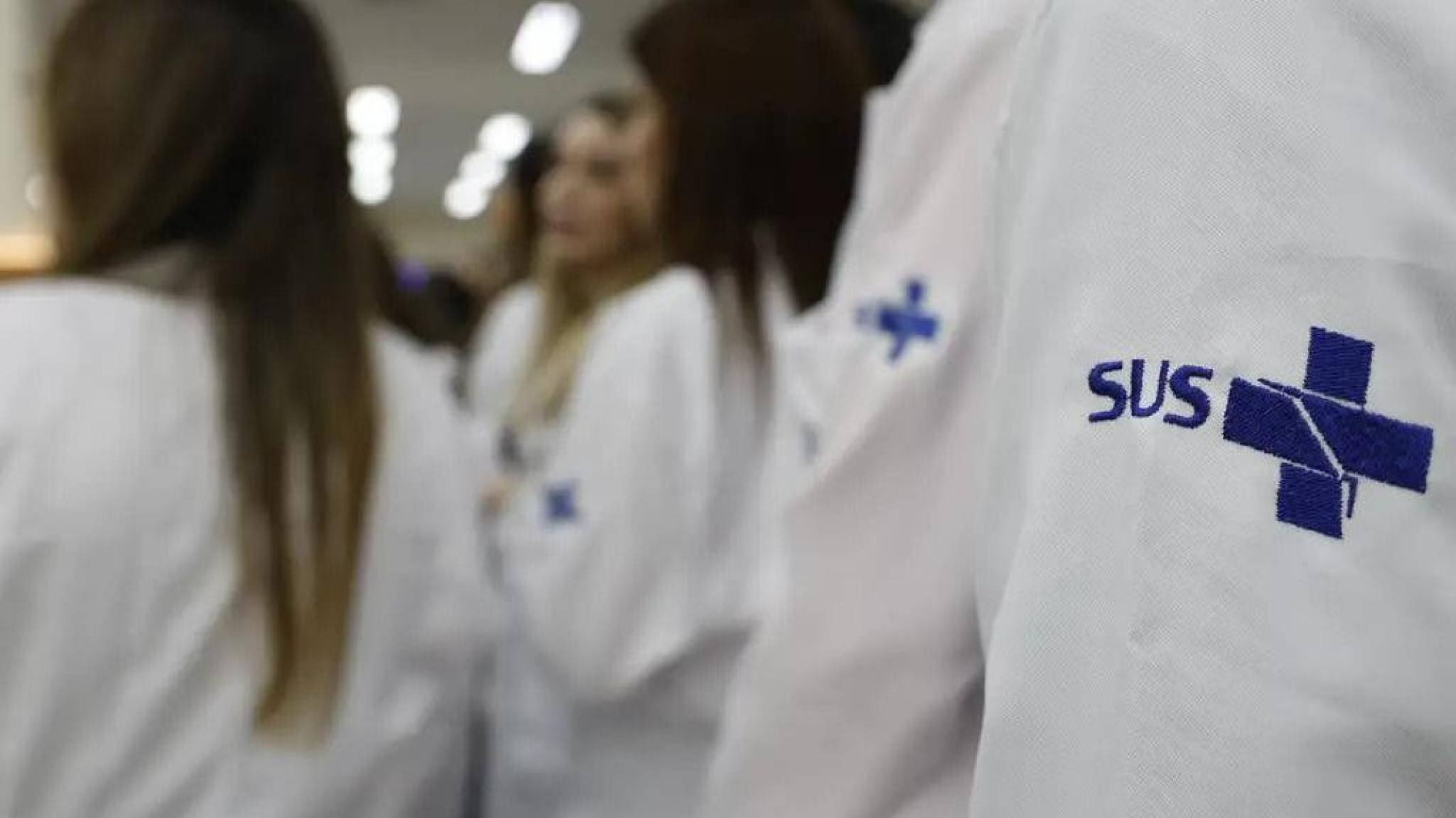 Como o SUS virou exemplo de saúde pública no Reino Unido - Diego Silveira
