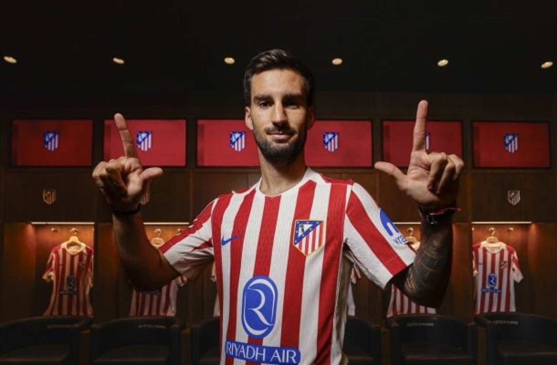 Atlético de Madrid anuncia ??lex Baena por R$ 269 milhões