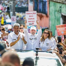PT reúne influenciadores e vê 'ricos contra pobres' como pré-campanha