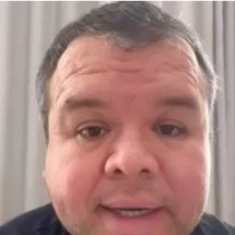 Padre reclama de capela católica instalada "aos pés de Buda" - Reprodução Instagram 