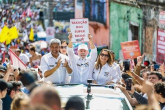 PT reúne influenciadores e vê 'ricos contra pobres' como pré-campanha