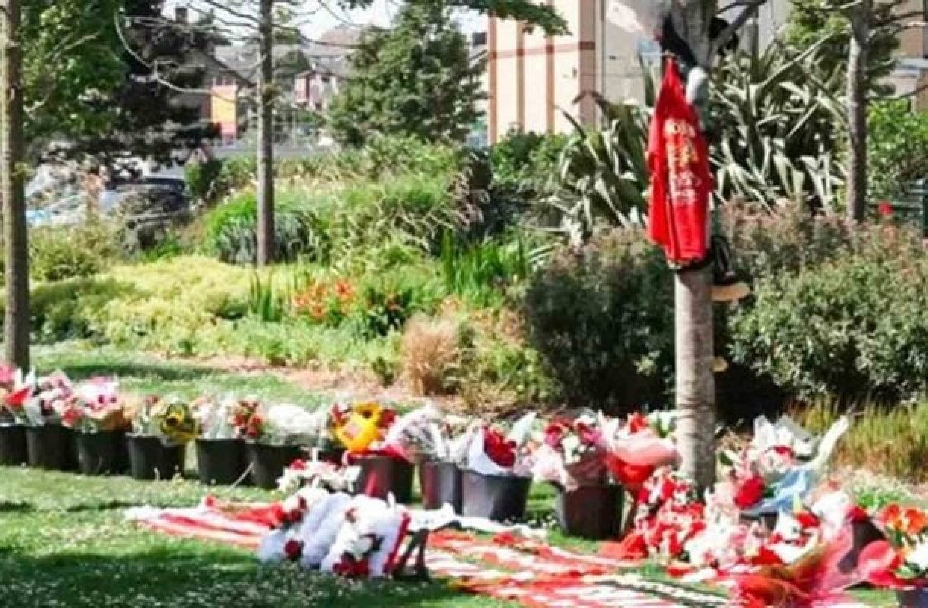 Torcedores do Liverpool prestam homenagens a Diogo Jota em Anfield; veja