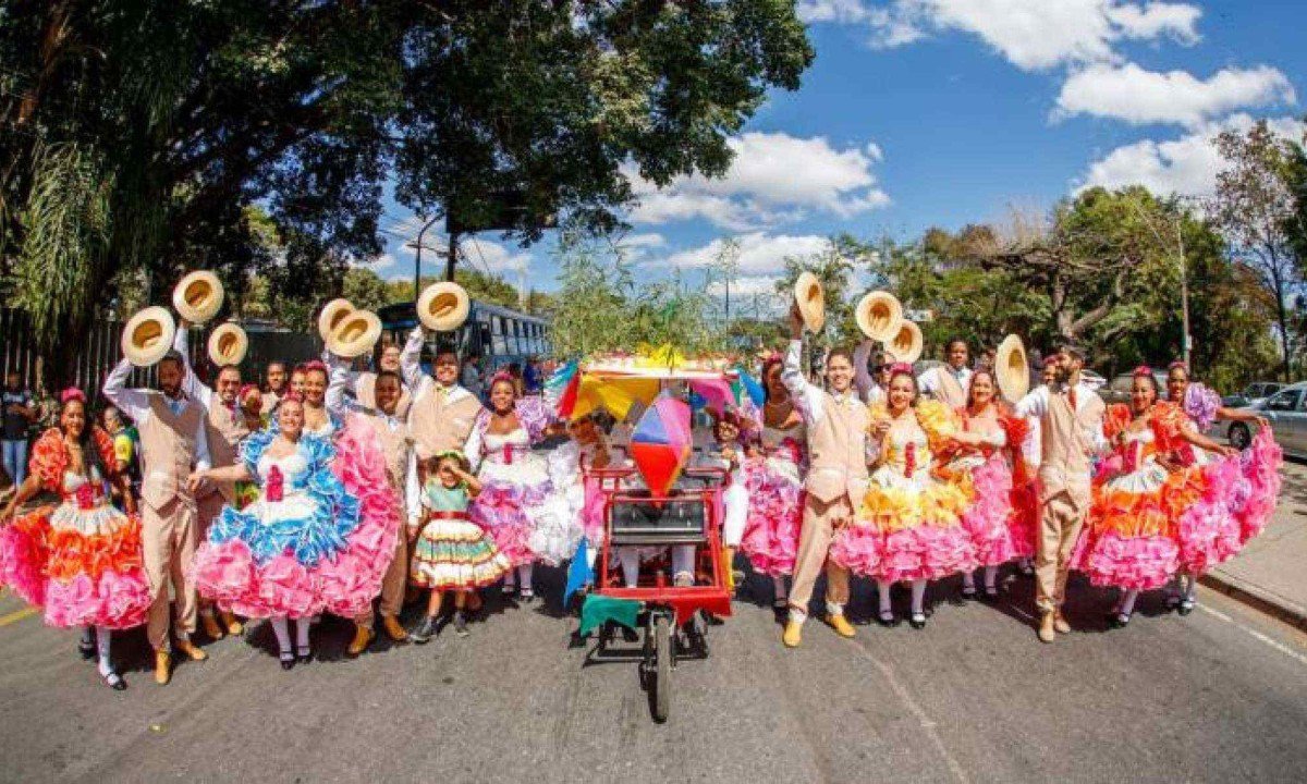 O cortejo é uma forma de preservar e celebrar as raízes da cultura junina na capital, perpetuando o costume que é passado de geração em geração. -  (crédito: César Tropia)