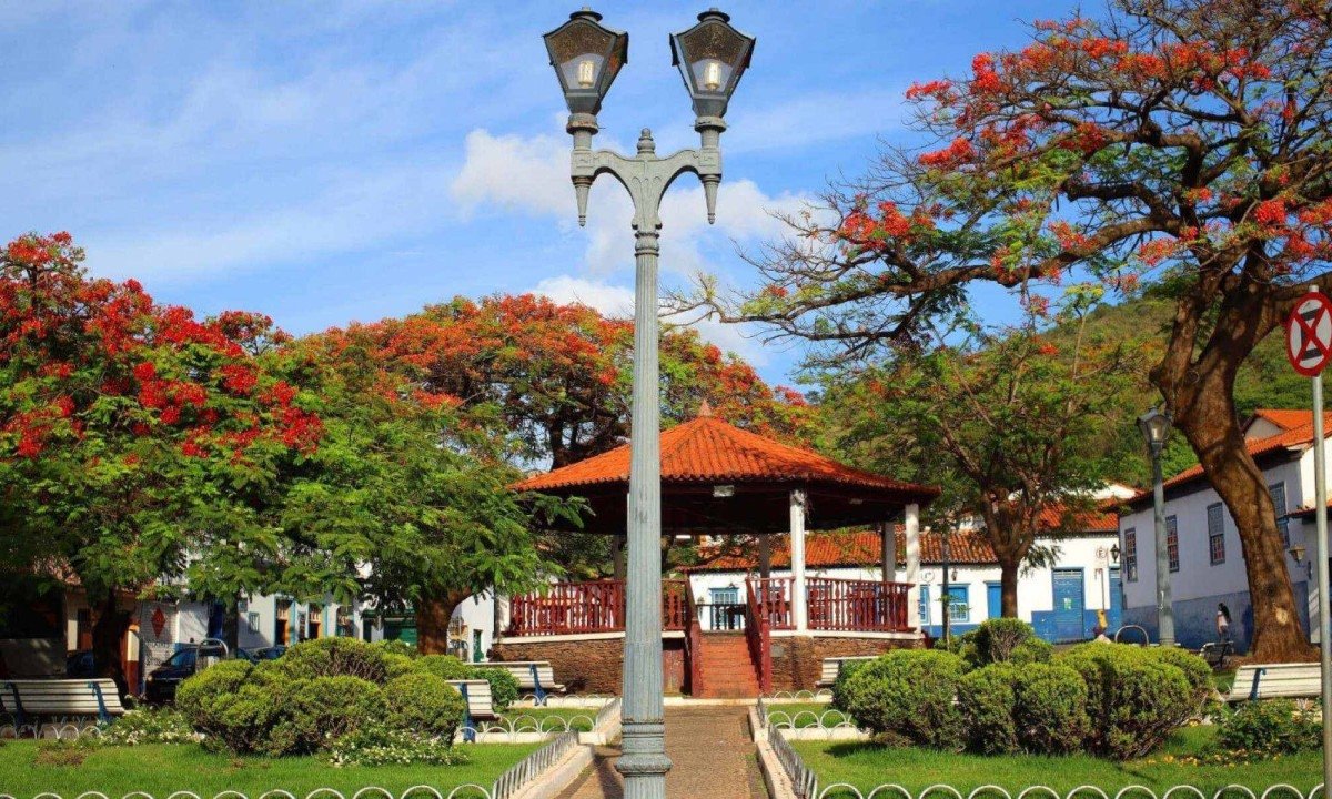 Praça Santa Rita, em Sabará -  (crédito: Imagem: Reprodução)
