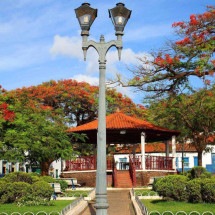 Sábado tem samba e feirinha na Praça Santa Rita, em Sabará - Imagem: Reprodução