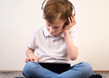 Levantamento mostra que 75% das crianças e adolescentes brasileiros possuem perfil próprio em redes sociais
       -  (crédito:  Freepik)