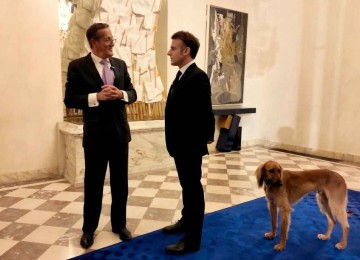 O jornalista Richard Quest conversou com o presidente da França, Emmanuel Macron, no Palácio Élysée -  (crédito: Divulgação)