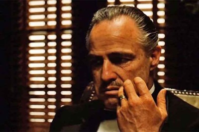 Marlon Brando foi um dos atores mais influentes e icônicos da história do cinema. Brando revolucionou a atuação ao trazer um realismo intenso e uma profundidade psicológica a seus personagens ao longo de toda sua carreira.  -  (crédito: Divulgação)