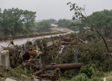 Das quase 750 meninas que participavam de um acampamento de verão (hemisfério norte, inverno no Brasil) cristão às margens do rio Guadalupe, 27 estão desaparecidas       -  (crédito:  Getty Images/AFP)