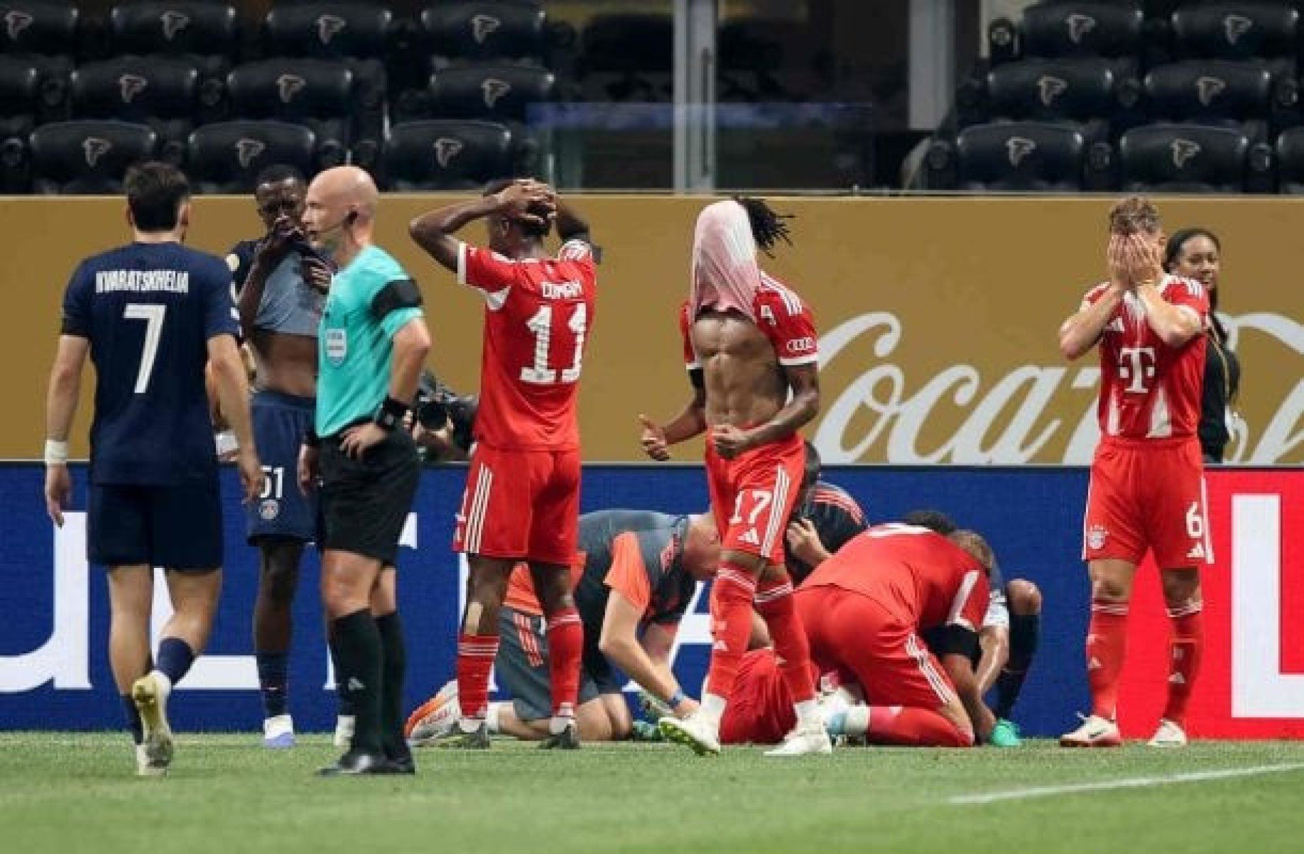 Musiala tem fratura na fíbula e lesão de ligamentos, afirma jornal alemão