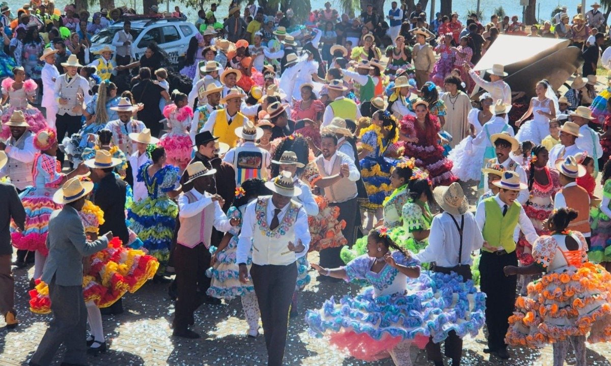 Cortejo Junino marca o início das celebrações do 46º Arraial de Belô -  (crédito: Jair Amaral/EM/D.A. Press)