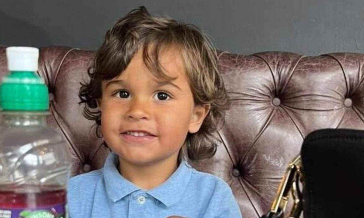 Theo foi diagnosticado com infecção de ouvido mas não houve indicação de antibióticos -  (crédito: Arquivo pessoal)