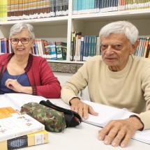 Idosos de 72 e 82 anos voltam a estudar após décadas longe da sala de aula - Marcos Vieira/EM/D.A Press