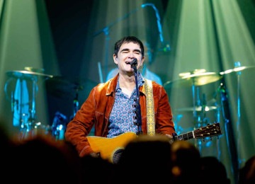 Samuel Rosa foi uma das atrações do evento em prol do Mário Penna -  (crédito: Esteban Fotografias/Divulgação)