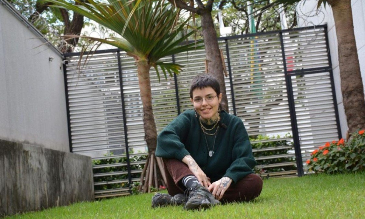Tai Barreto foi uma das pessoas assistidas que conseguiu a retificação de gênero para "não-binário"