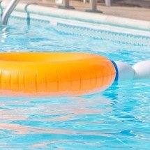 Idosa de 81 anos tenta salvar filha afogada em piscina, mas mulher morre - Pixabay