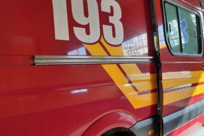 Segundo o Corpo de Bombeiros, o incêndio aconteceu depois que a criança que morreu colocou fogo em um colchão -  (crédito: Divulgação/CBMMG)
