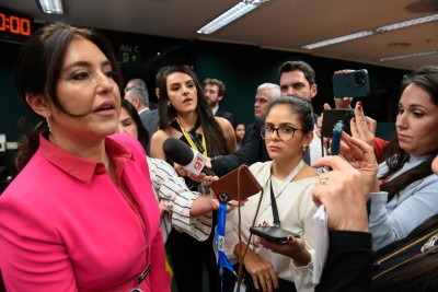 
Ministra Simone Tebet defende maior justiça tributária e afirma que medida busca igualdade de tratamento -  (crédito: Marcos Oliveira/Agência Senado)
