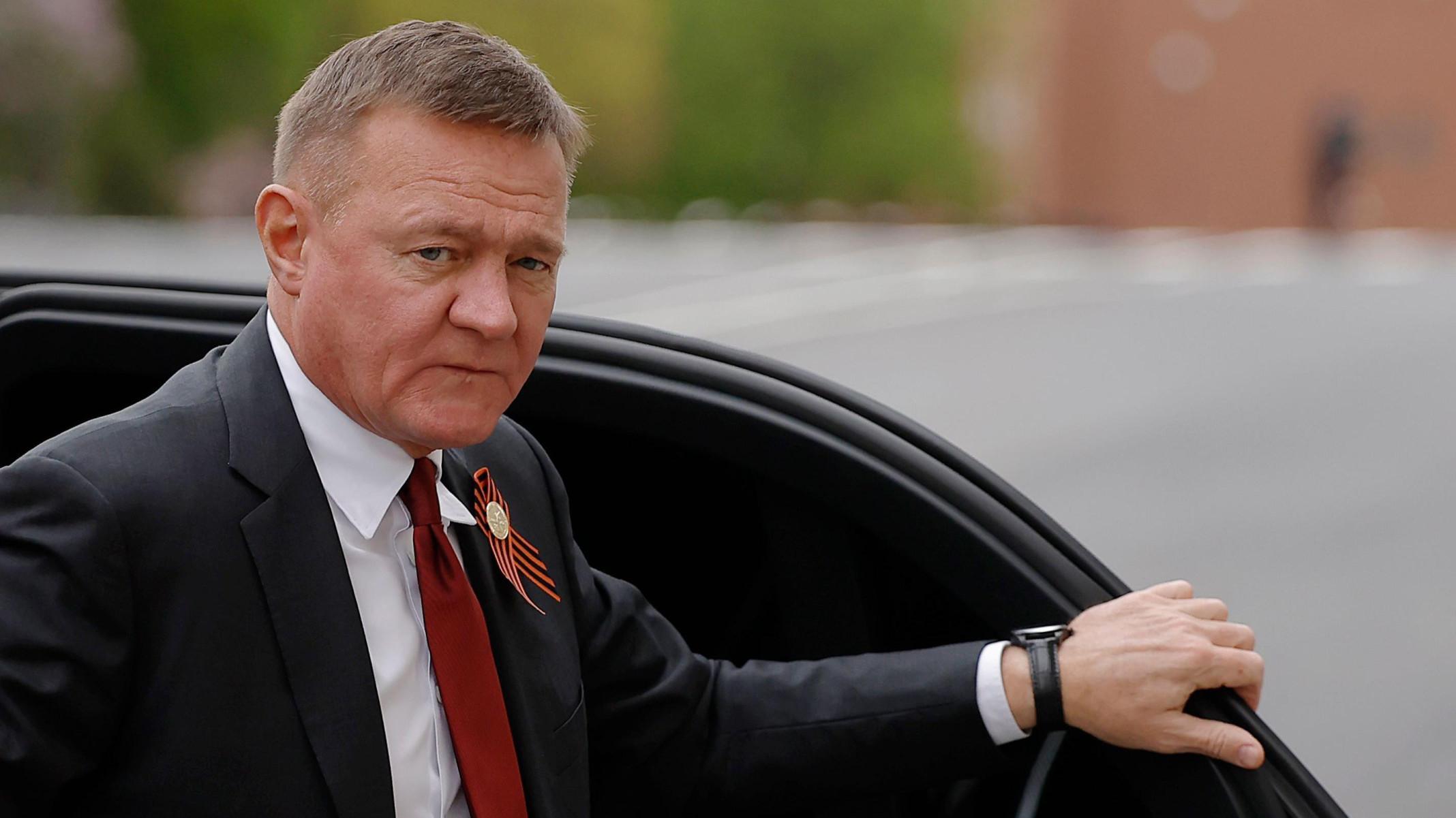 Por que morte de ministro serve de alerta para elite política da Rússia