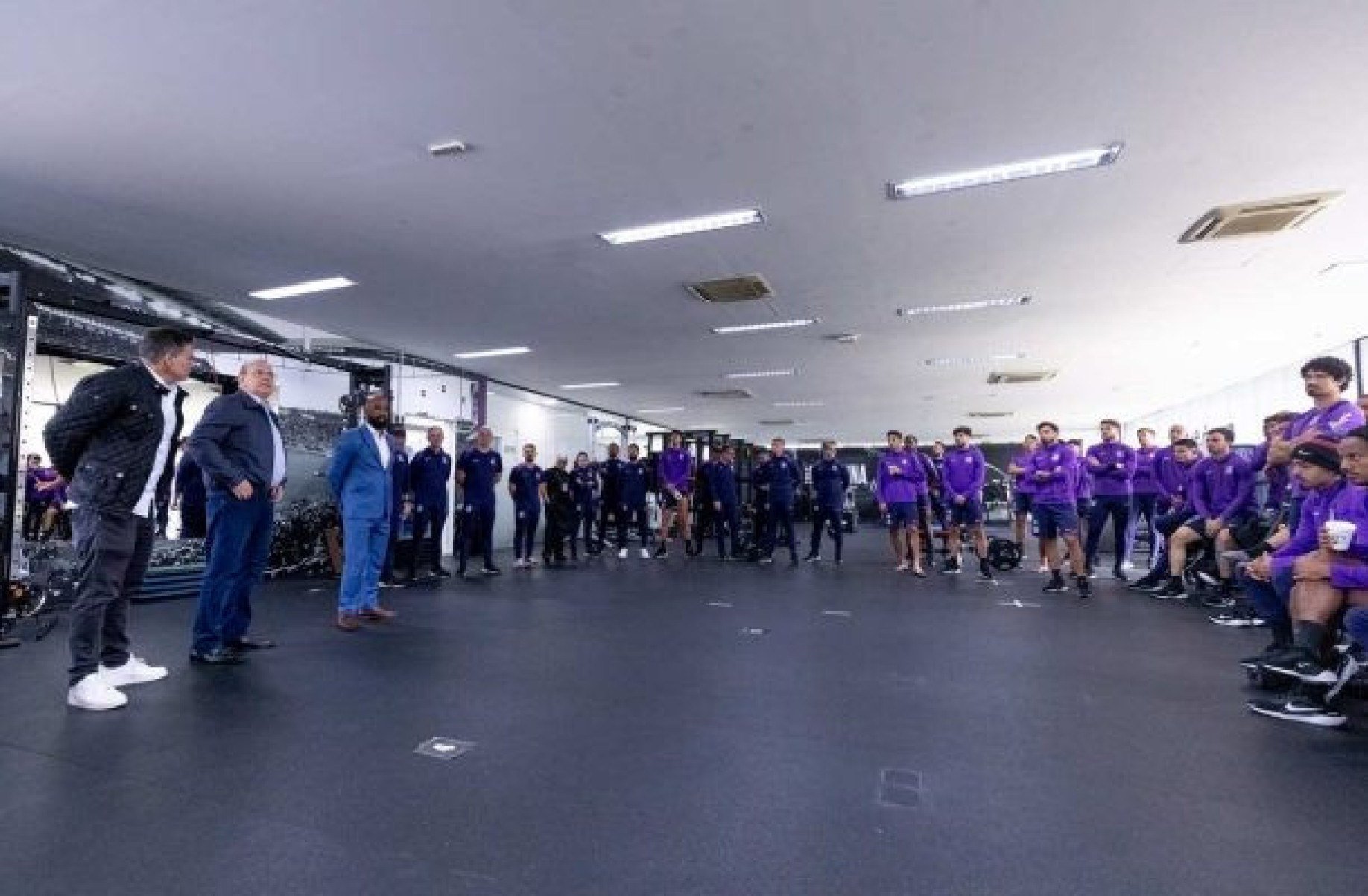 Corinthians acertas salários atrasados com jogadores e funcionários