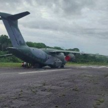 Avião da FAB que atolou em pista no Pará é cargueiro militar fabricado pela Embraer - Reprodução/Instagram @spottersbrasil