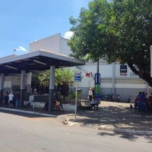Neto agride avô com socos e chutes por briga familiar - Mercado Municipal/Patos de Minas
