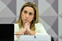Soraya Thronicke ensaia desembarque do Podemos e se re&#250;ne com A&#233;cio Neves