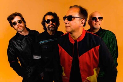 O Biquíni traz ao festival, neste sábado, na Esplanada do Mineirão, um recorte do show retrospectivo dos 40 anos de carreira com o qual a banda está em turnê -  (crédito:  Marcos Hermes/Divulgação)