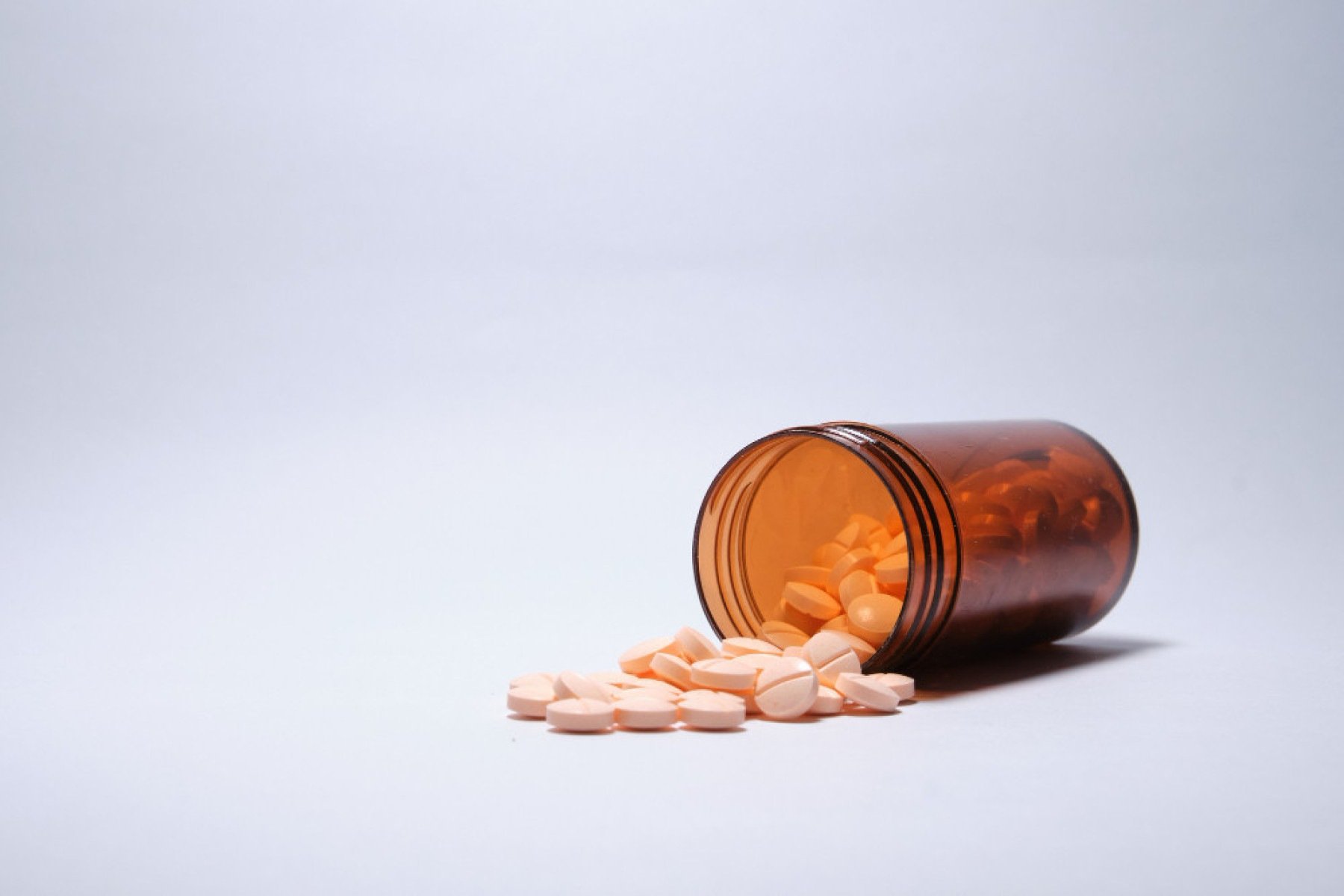 Brasil e França debatem resistência antimicrobiana no Rio - DINO