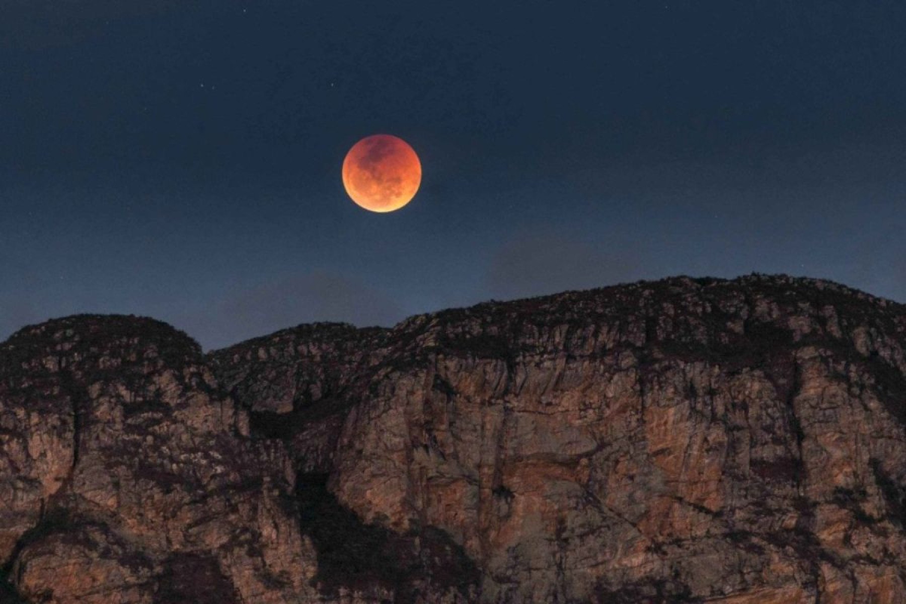 'Lua de sangue' vista em 2018 na Serra do Cipó 'Lua de sangue' vista em 2018 na Serra do Cipó