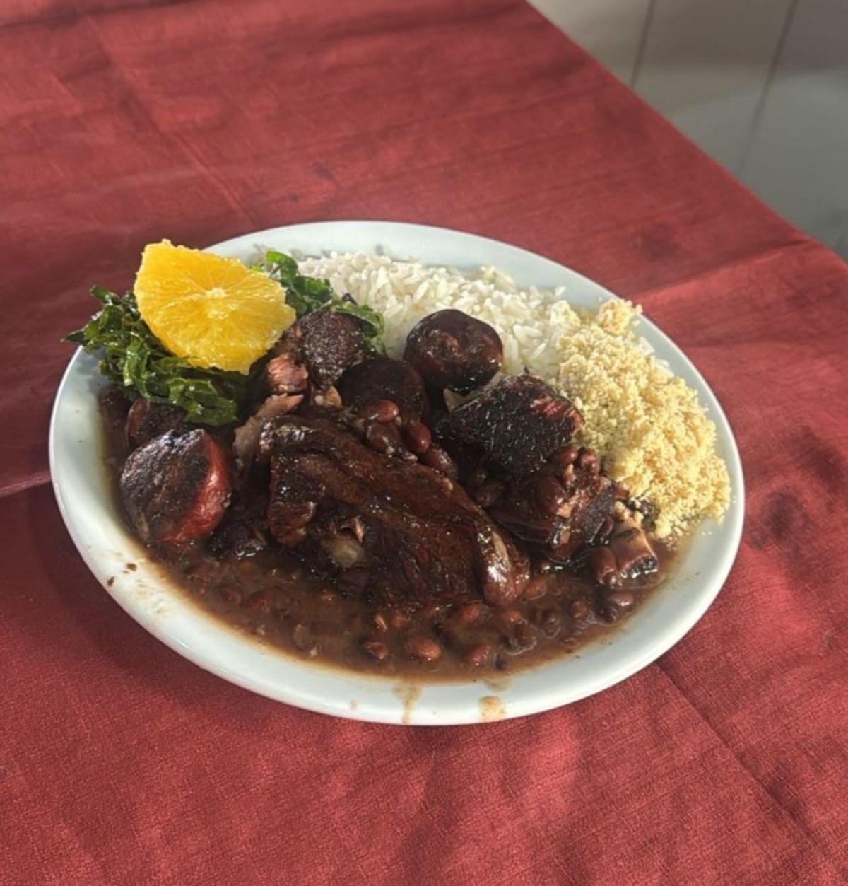 Feijoada do Imperium Bar já é muito consagrada