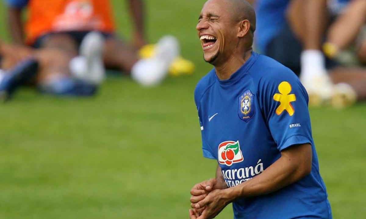 Roberto Carlos é um dos principais laterais-esquerdos da história da Seleção Brasileira - (crédito: RODOLFO BUHRER/GAZETA DO POVO – 29/6/06) Roberto Carlos é um dos principais laterais-esquerdos da história da Seleção Brasileira - (crédito: RODOLFO BUHRER/GAZETA DO POVO – 29/6/06)