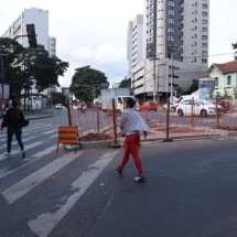 Cruzamento de avenidas em BH recebe intervenções para melhorar segurança - Gladyston Rodrigues/EM/D.A. Press.