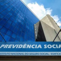Veja passo a passo para aderir ao acordo de devolução dos descontos nas aposentadorias - Rafa Neddermeyer Agência Brasil