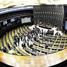 A proposta de estabelecer uma alíquota mínima sobre os maiores rendimentos reacendeu tensões entre o governo e o Congresso Nacional -  (crédito: Marcos Oliveira/Senado)
