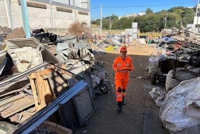 Em busca de irregularidades, bombeiros vistoriaram 34 estabelecimentos comerciais -  (crédito: CBMMG)