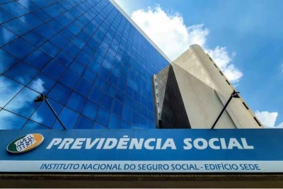 Prédio do INSS; imagem meramente ilustrativa -  (crédito: Rafa Neddermeyer Agência Brasil)