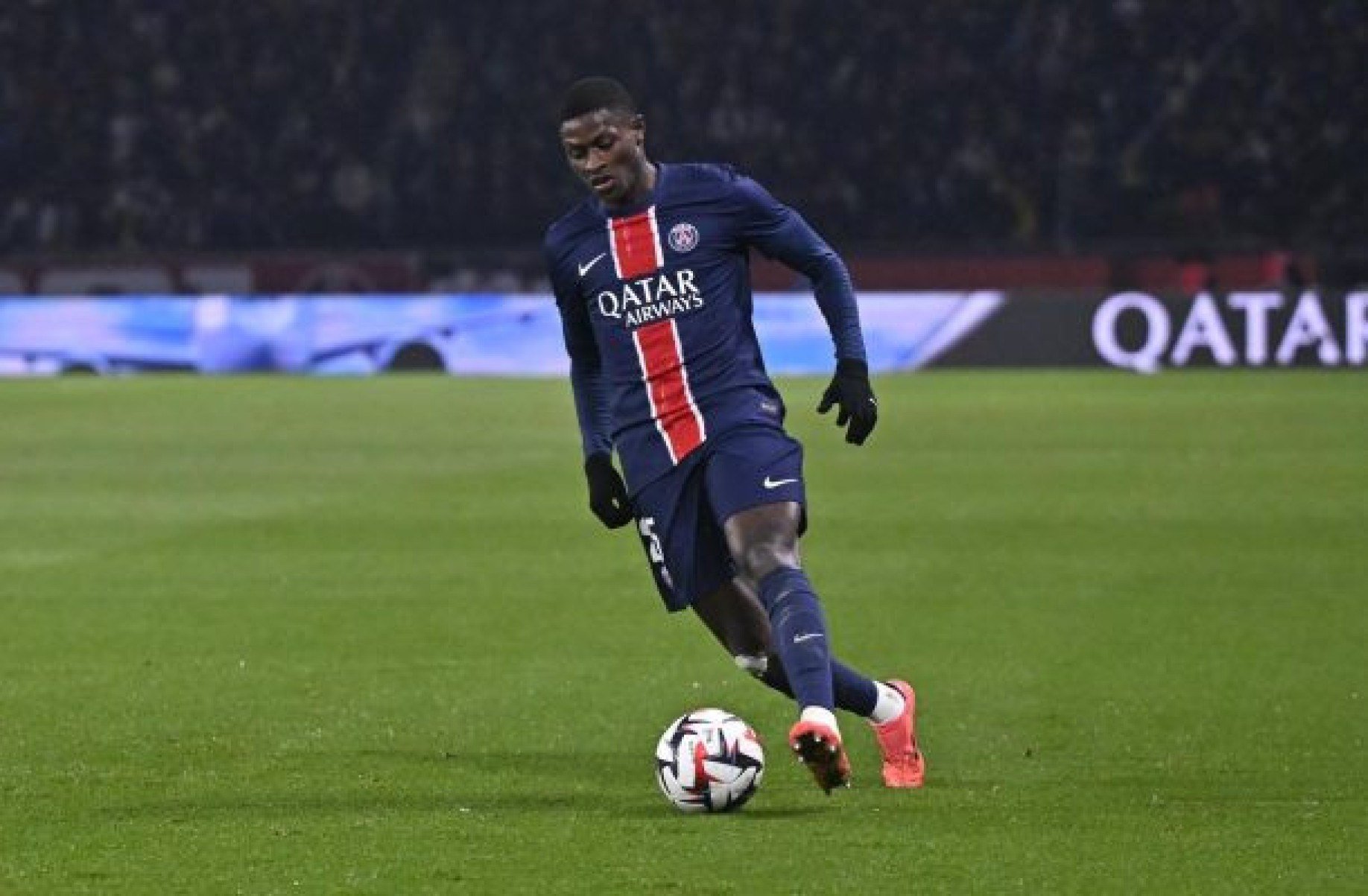 Lateral do PSG ameniza goleada sobre o Real e foca no título do Mundial