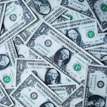 Dólar fecha em R$ 5,39, menor valor em mais de um ano - Alexander Grey Unsplash