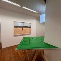 Froiid expõe obras que questionam a guerra na mostra "Abaixa o braço"  -  froiid/divulgação