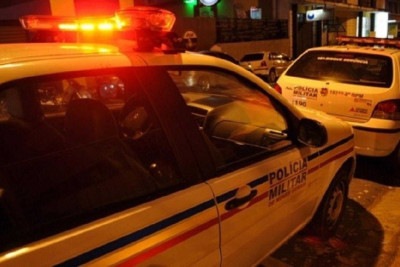 Polícia ainda não tem pistas sobre assassino e nem identificou a vítima -  (crédito: PMMG)