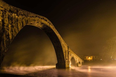 Na Europa, existem várias pontes envoltas em lendas diabólicas que, por isso, são chamadas de Pontes do Diabo. Elas estão espalhadas por vários países.  São dezenas, sempre com lendas bem parecidas.  -  (crédito: jhonny best pixabay)